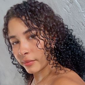 Jaciara, Babysitter in Barra dos Coqueiros