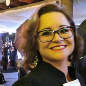 Alexandra, Babá em Tijucas