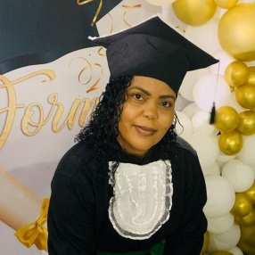 Elizabete, Babá em Araruama