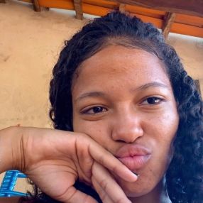 Juliana, Babá em Nerópolis