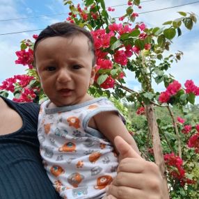 Gryslanny, Família em Moreno