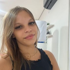 Flávia, Babá em Itariri