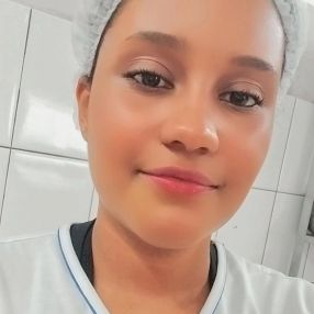 Sara, Babá em Três Pontas