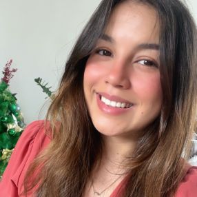Brenda, Babysitter in Blumenau