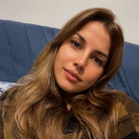 Brenda, Babysitter in Blumenau