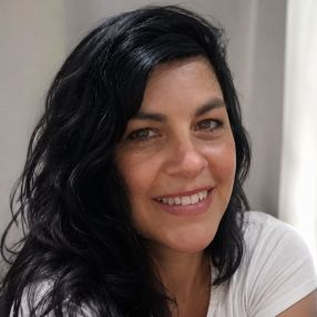 Yanina, Babá em Itapema
