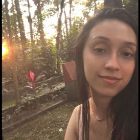 Leticia, Babá em Suzano