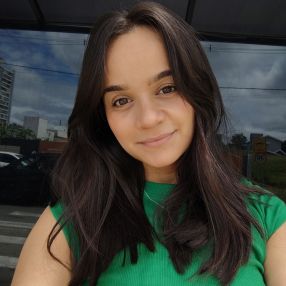 Erika, Babá em Jacareí