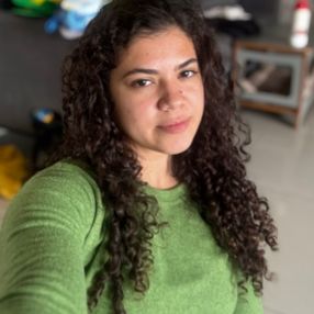 Emily, Babá em Rio Claro