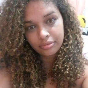 Tais, Babá em Feira Grande