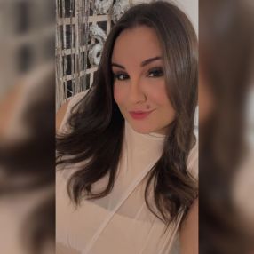 Pamela, Babysitter in Uberlândia