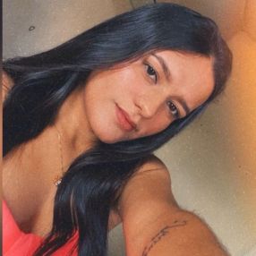Ingrid, Babá em Extrema