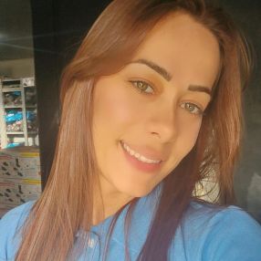 Karoline, Babá em Caldas Novas