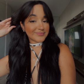Claudia, Babá em Queimadas