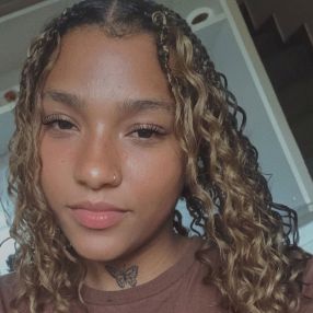 Ana, Babá em Ponte Nova
