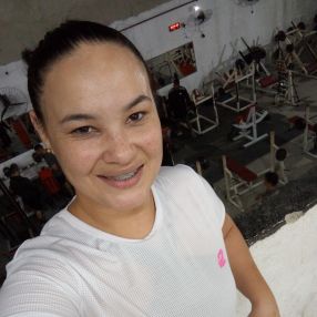 Adriana, Babá em São Gonçalo