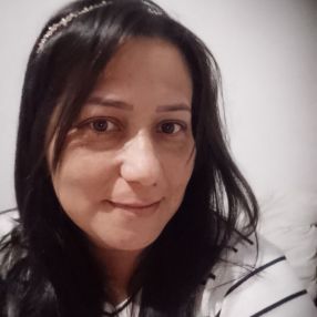 Juliana, Babá em Várzea Grande