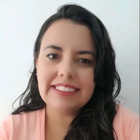 Desyrre, Babá em Bragança Paulista