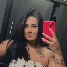 Carla, Babá em Trindade