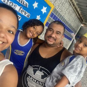 Carla, Família em São João de Meriti