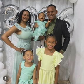 Hilary, Família em Pará de Minas