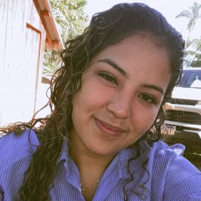 Karyna, Babá em Cáceres