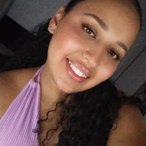 BRUNA, Babá em Portão