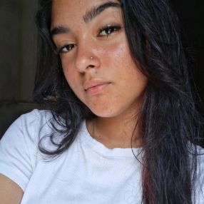 Julya, Babá em Cáceres