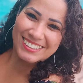 Fatima, Babá em Santana do Paraíso