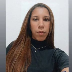 Jaquelinecarvalho2004, Babá em Poções