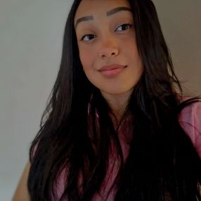 Fabyana, Babá em Valparaíso de Goiás