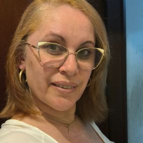 Angela, Babá em São Pedro
