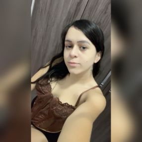 Estefany, Babá em Rialma