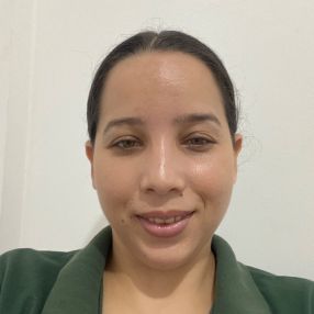 Helles Fernandes, Babysitter in Redenção