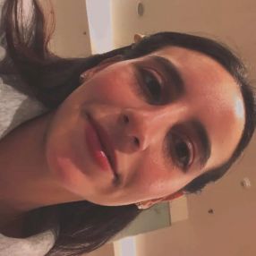 Vitória Vieira, Babá em Canoas