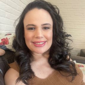 Tais, Família em Americana