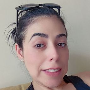 Mônica, Babá em Pinhais