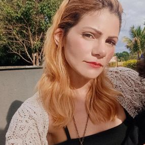 Josiele, Babysitter in Brasília
