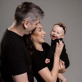 Tabata Larissa dos, Family in Joinville