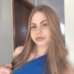 Evelyn, Babá em Castro