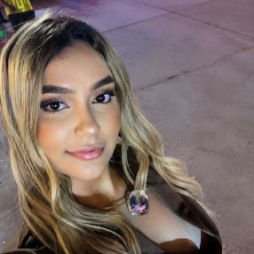 Keylla, Babá em Condado
