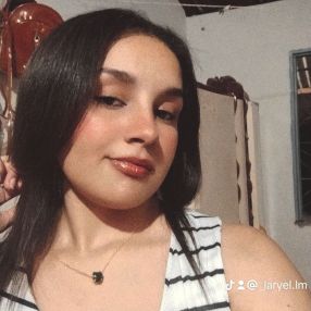 Larissa, Babá em Russas