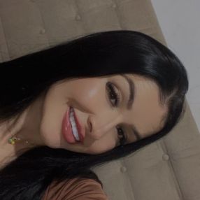 Renata, Babá em Pinhais