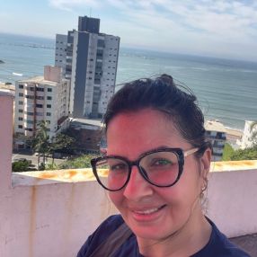 Cristiane, Babá em Barra Velha