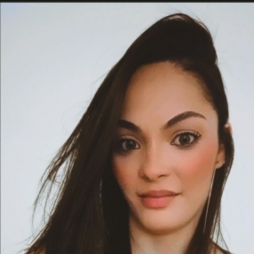 Camila Ribeiro, Babá em Diamantina