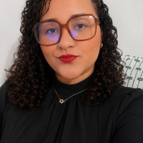 Esther, Babá em Cachoeiras de Macacu