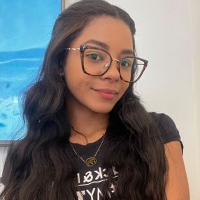 Lia, Babá em Goiânia