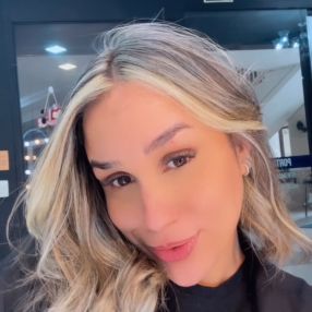 Carol, Babá em Porto Alegre