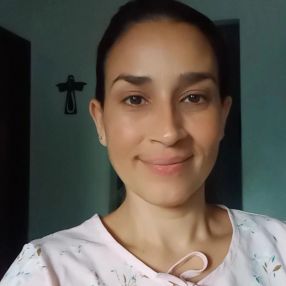 Magda, Babá em Recife