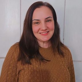 Kátia, Babysitter in São José